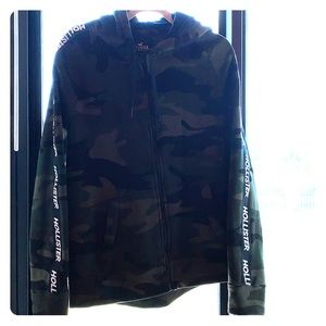 Medium hoodie from Hollister.